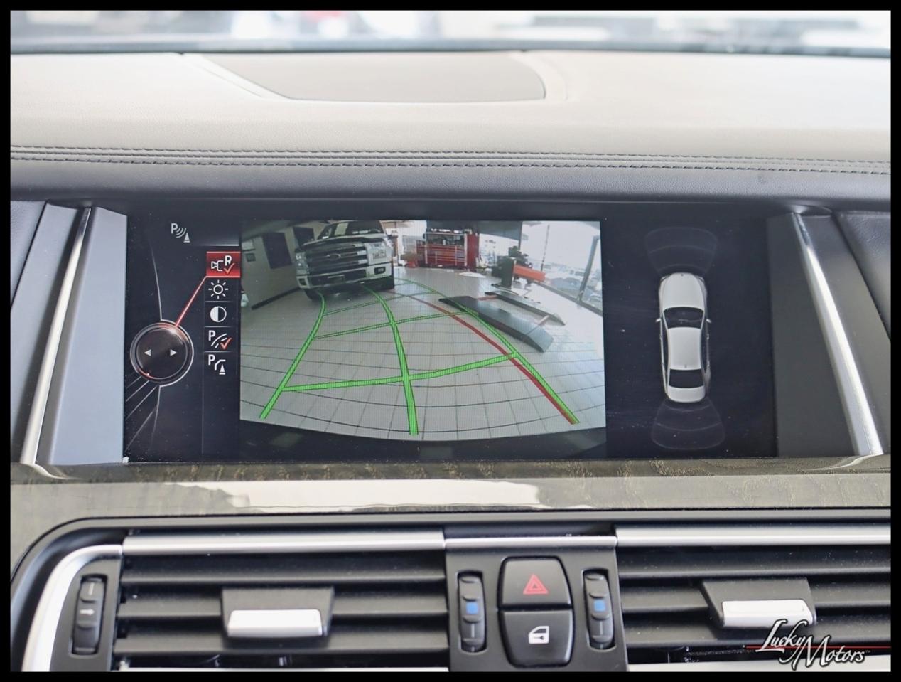 BMW 7-Series 750Li 2015