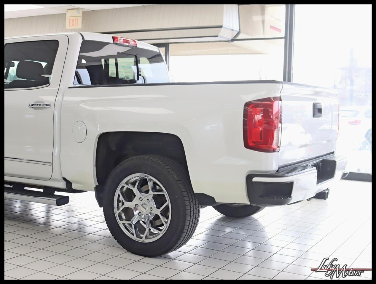 Chevrolet Silverado 1500 High Country Crew Cab Long Box 4WD 2017