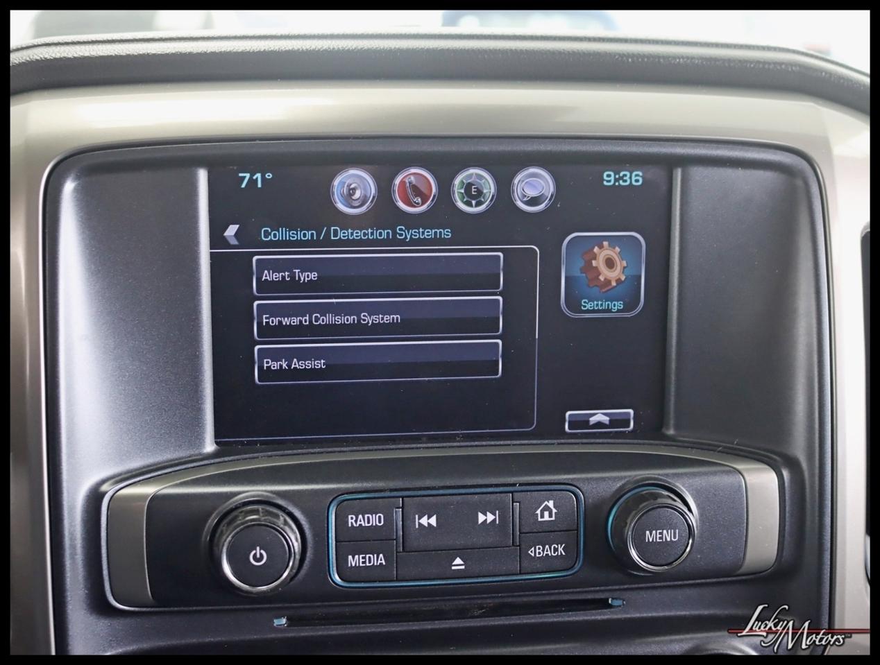 Chevrolet Silverado 1500 High Country Crew Cab Long Box 4WD 2017