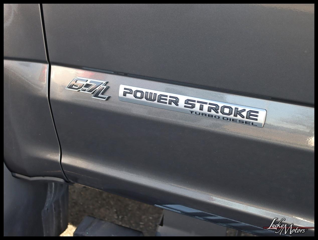 Ford F-350 SD XLT Crew Cab Long Bed DRW 4WD 2017