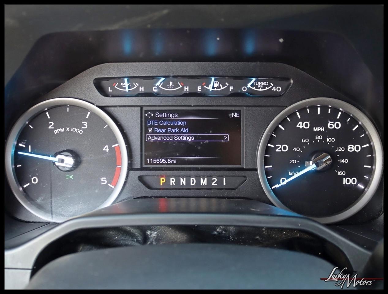 Ford F-350 SD XLT Crew Cab Long Bed DRW 4WD 2017