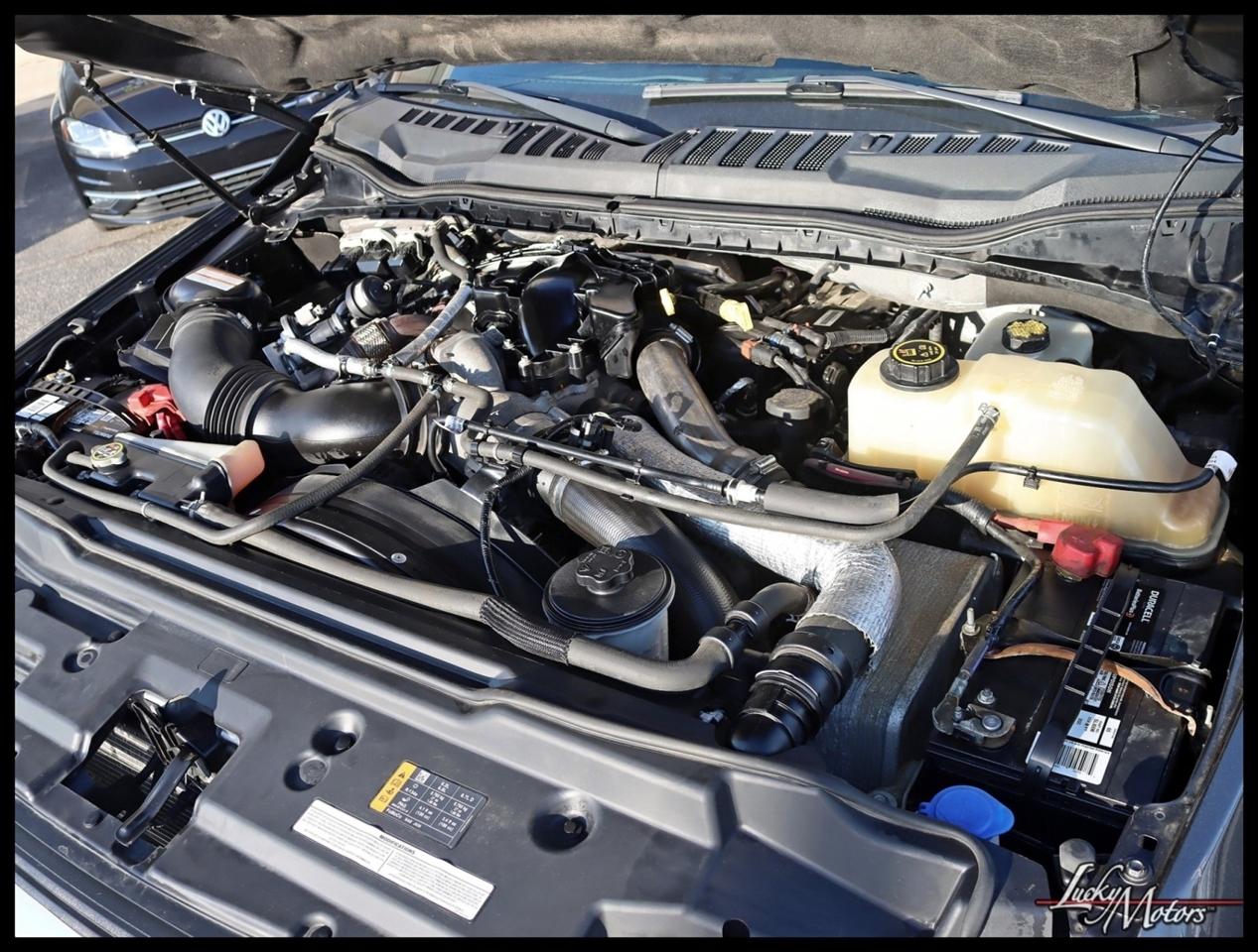 Ford F-350 SD XLT Crew Cab Long Bed DRW 4WD 2017