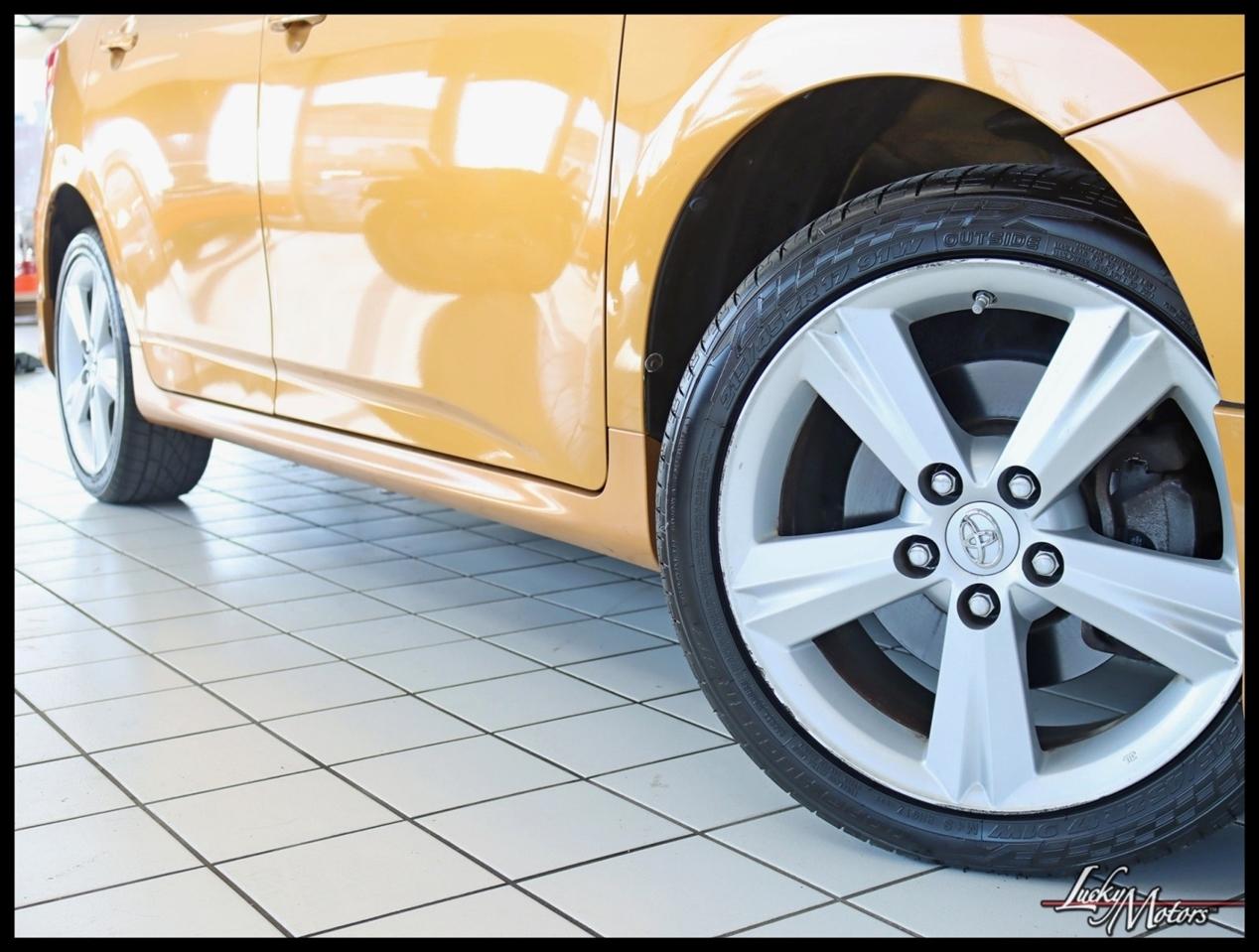 Toyota Matrix S 5-Speed AT 2009