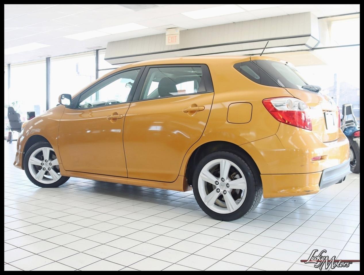 Toyota Matrix S 5-Speed AT 2009