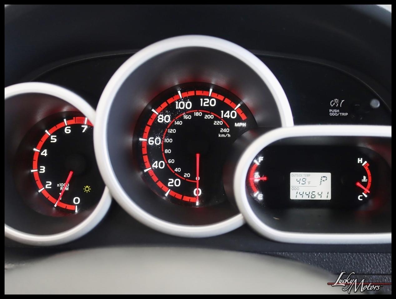 Toyota Matrix S 5-Speed AT 2009