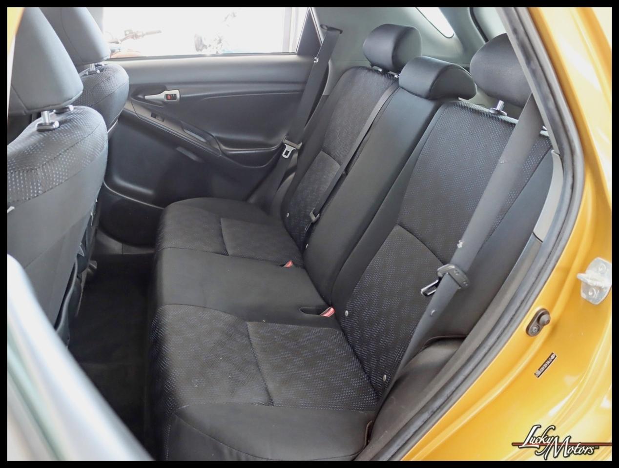 Toyota Matrix S 5-Speed AT 2009