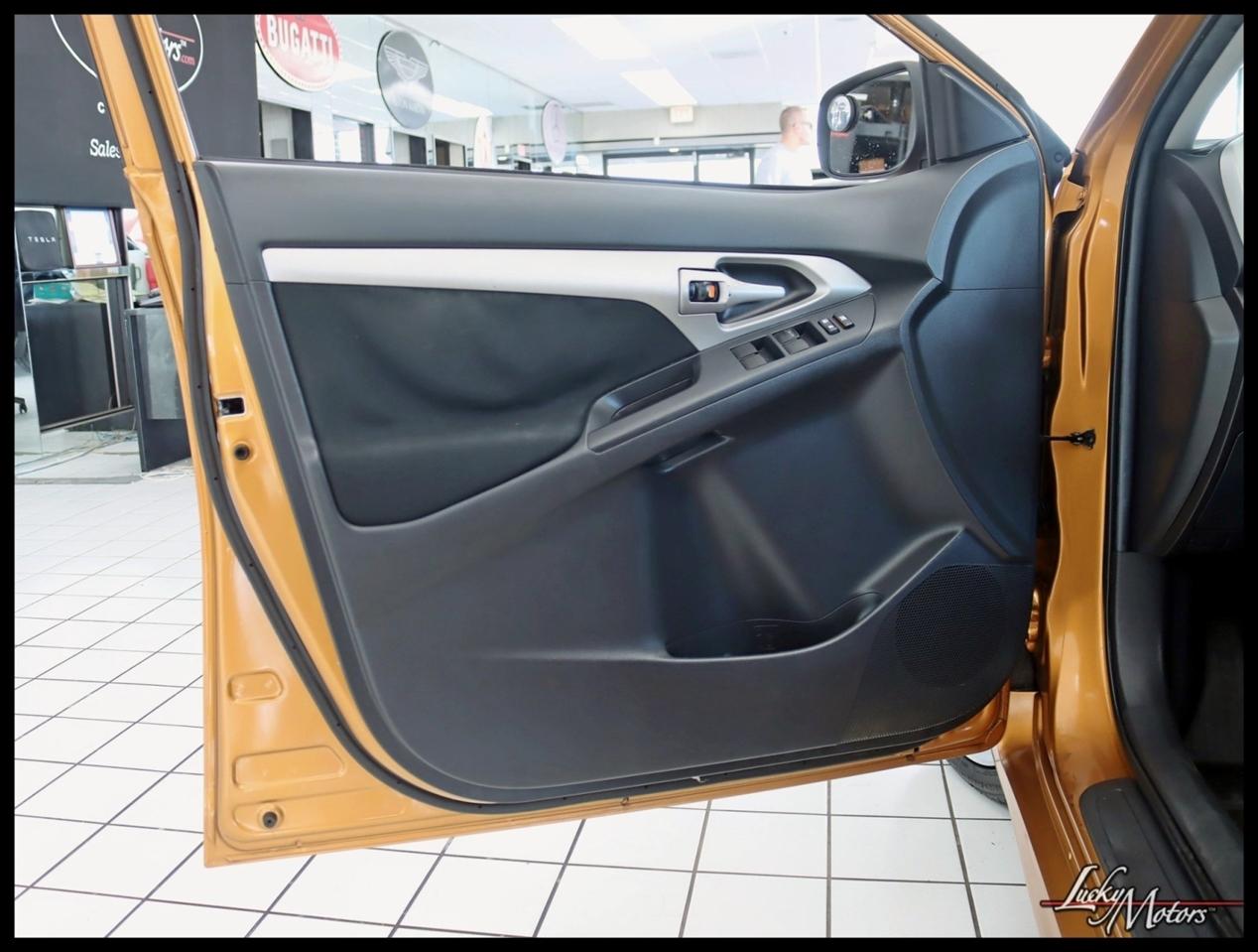 Toyota Matrix S 5-Speed AT 2009