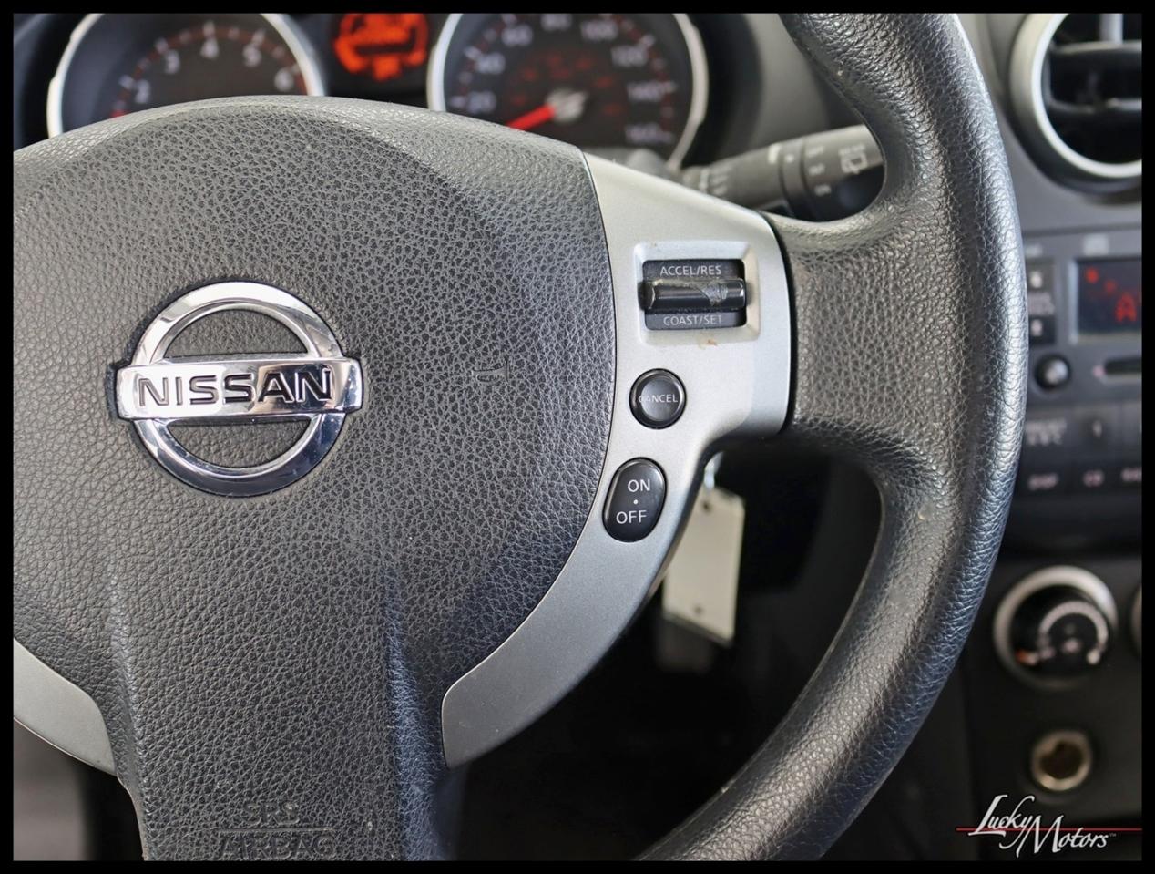 Nissan Rogue S AWD 2010