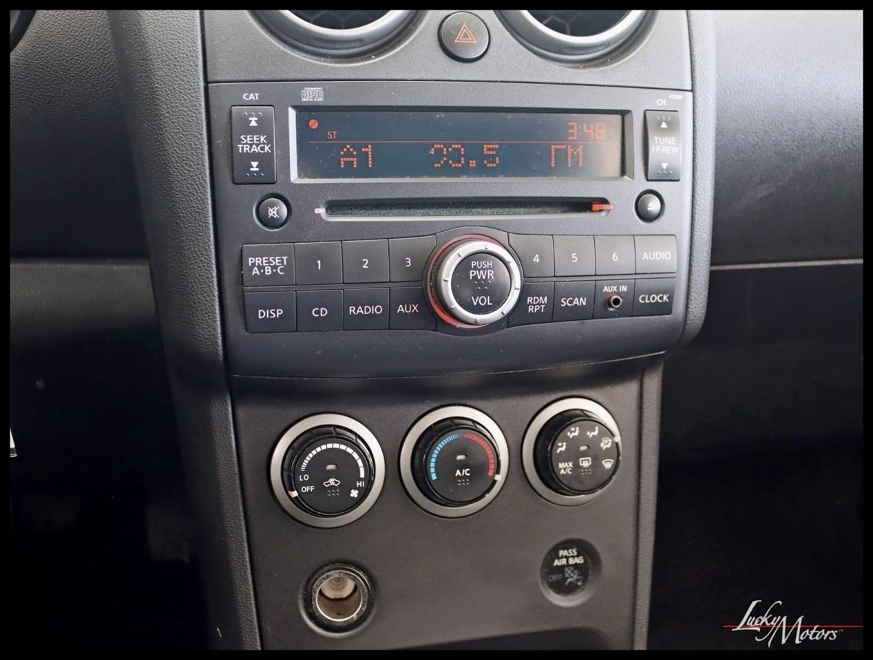 Nissan Rogue S AWD 2010