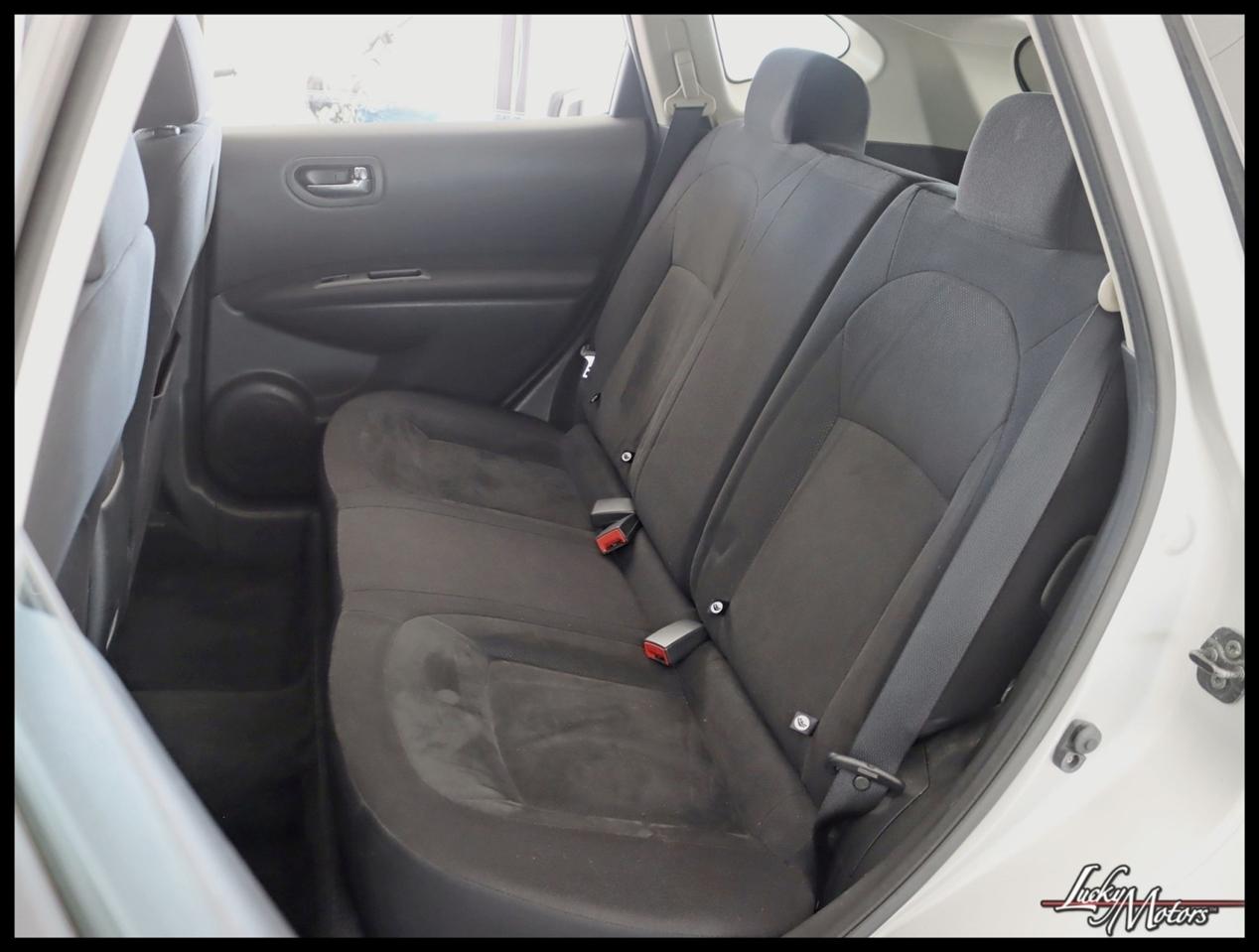 Nissan Rogue S AWD 2010