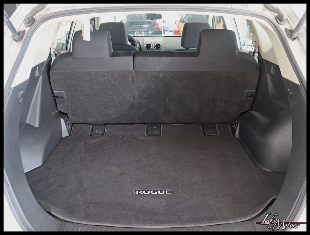 Nissan Rogue S AWD 2010