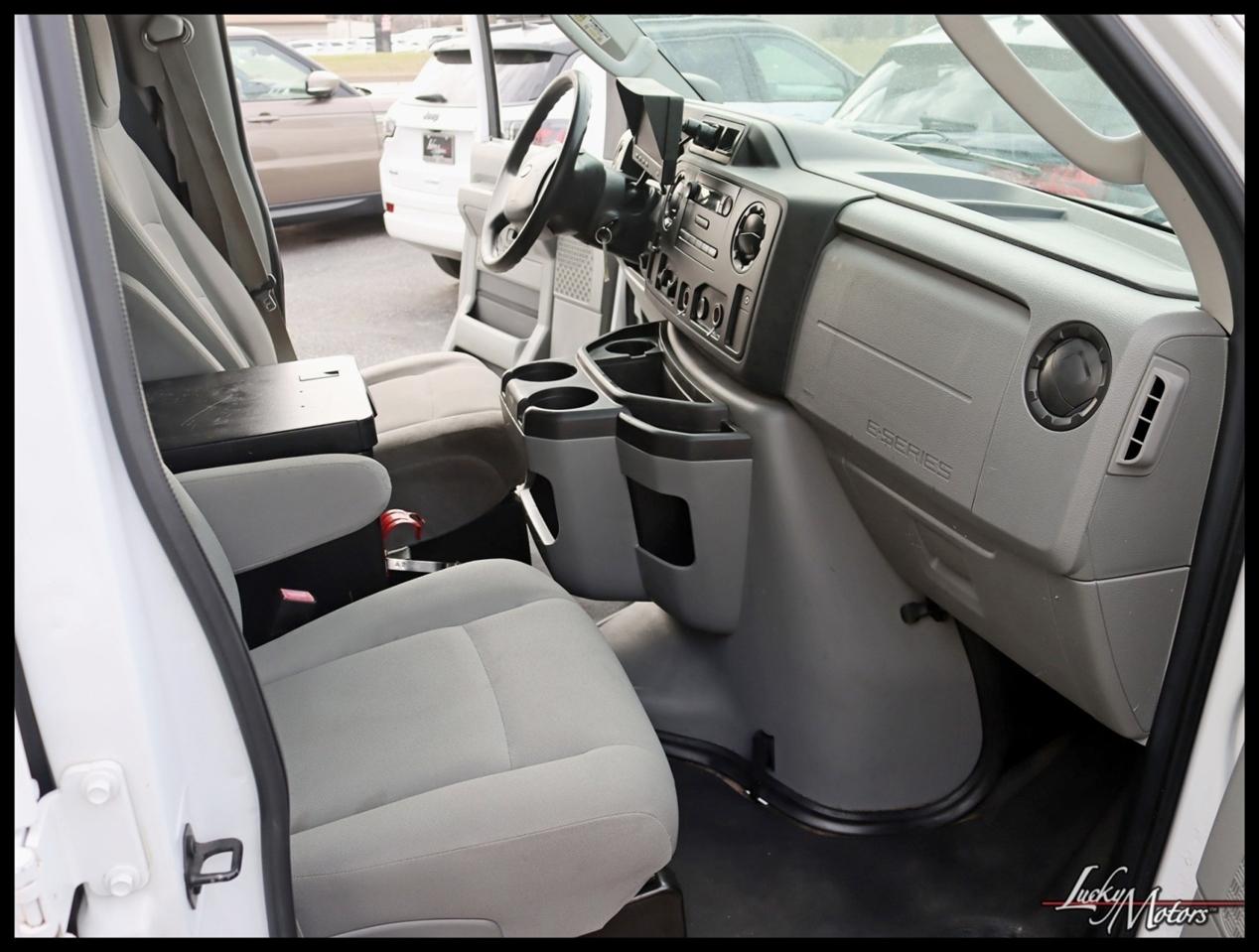 Ford Econoline E-150 2013