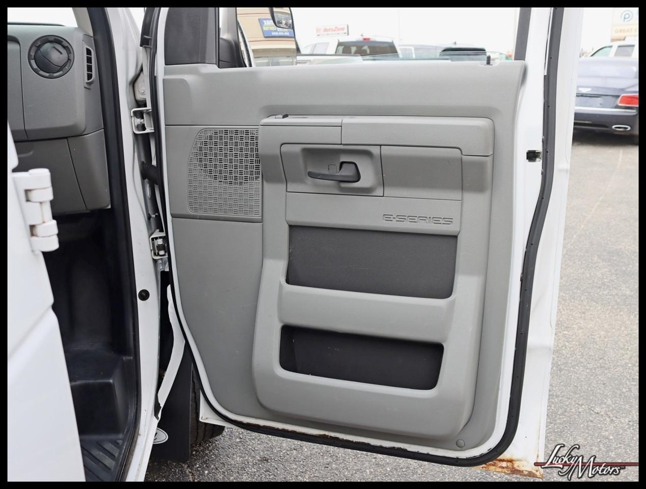 Ford Econoline E-150 2013