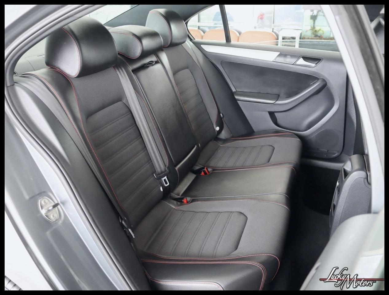 Volkswagen Jetta 2.0T GLI 2012