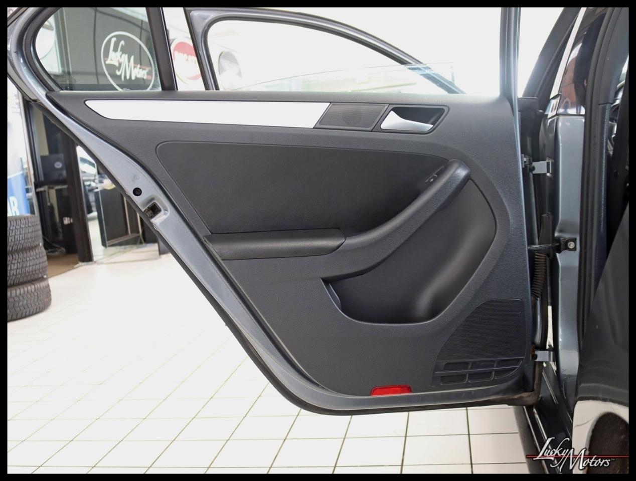 Volkswagen Jetta 2.0T GLI 2012