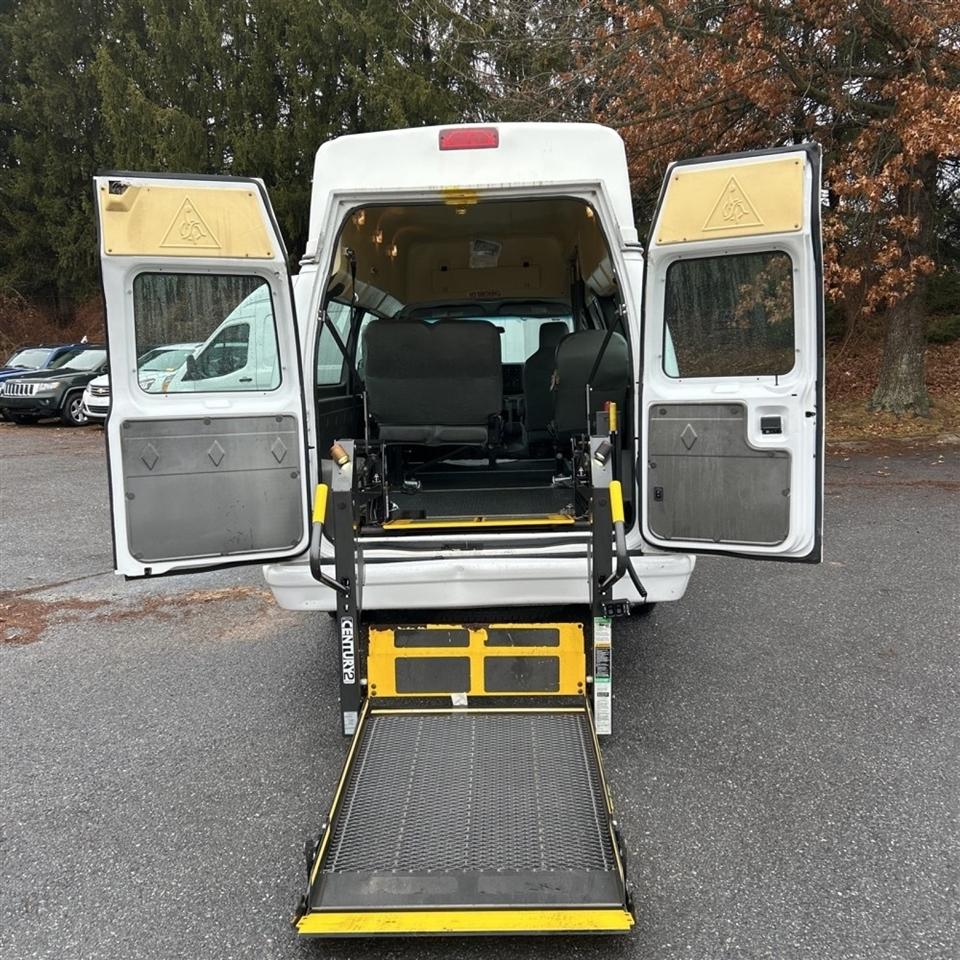 Ford Econoline E-250 Extended 2014