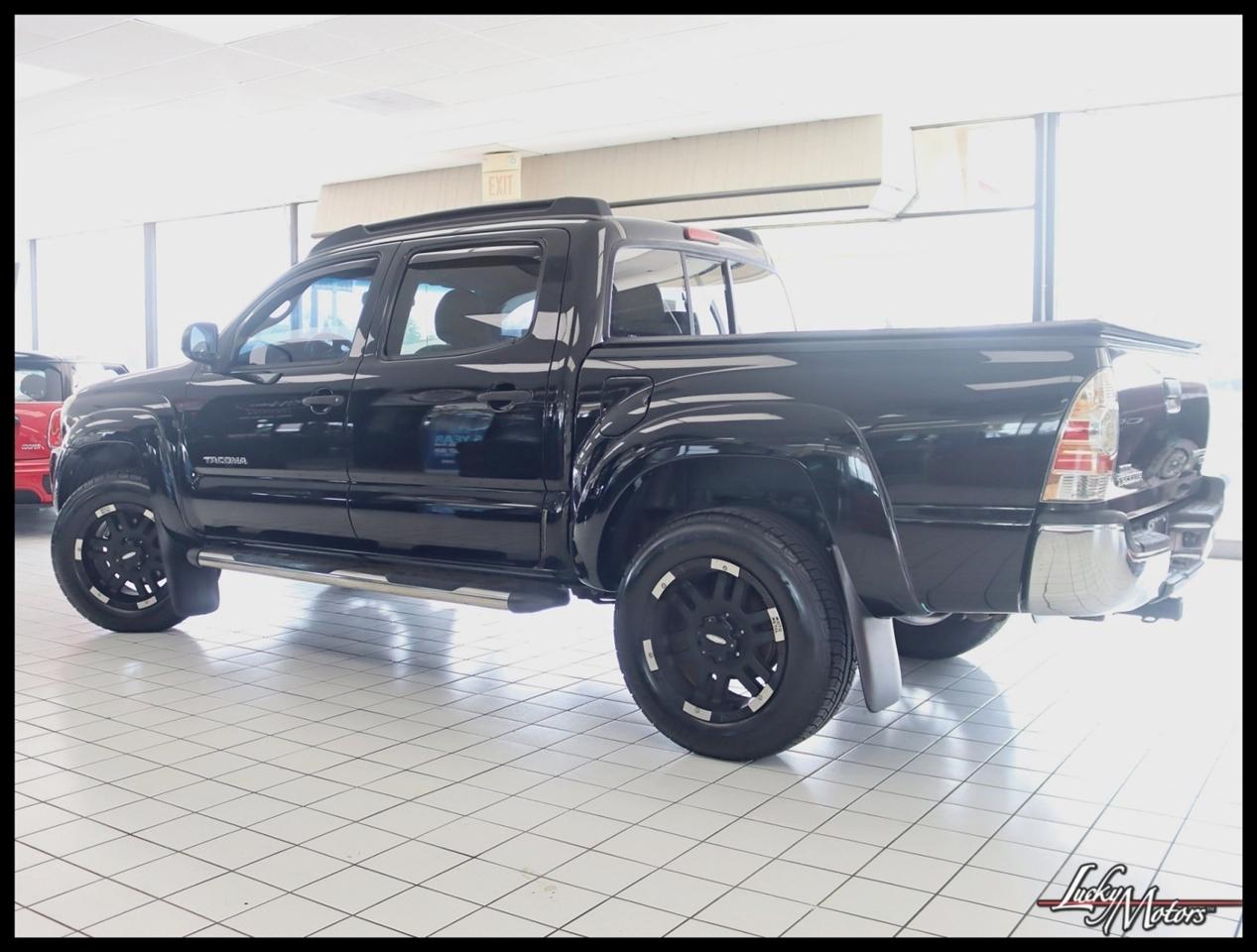 Toyota Tacoma PreRunner Double Cab Auto 2WD 2011