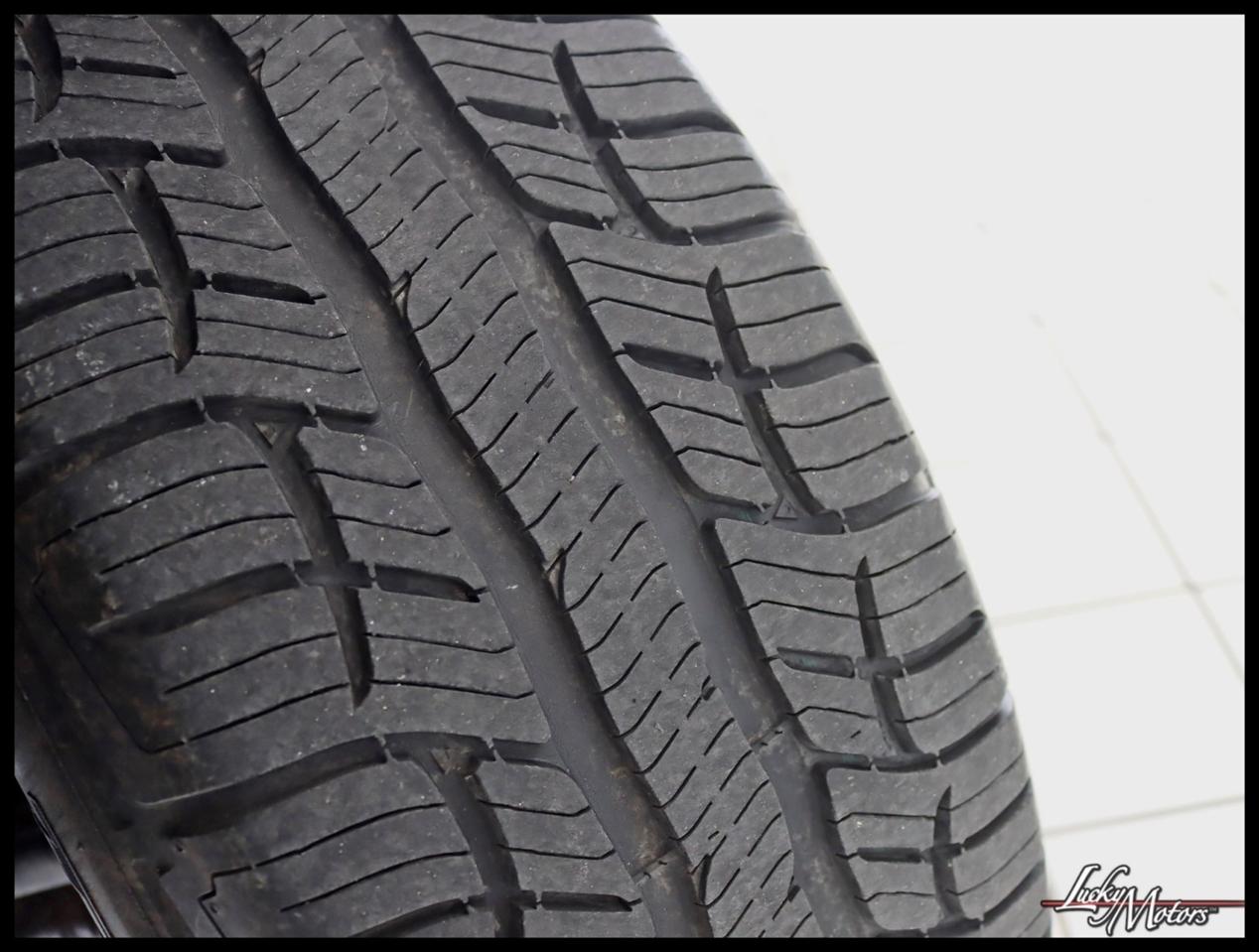 Toyota Tacoma PreRunner Double Cab Auto 2WD 2011