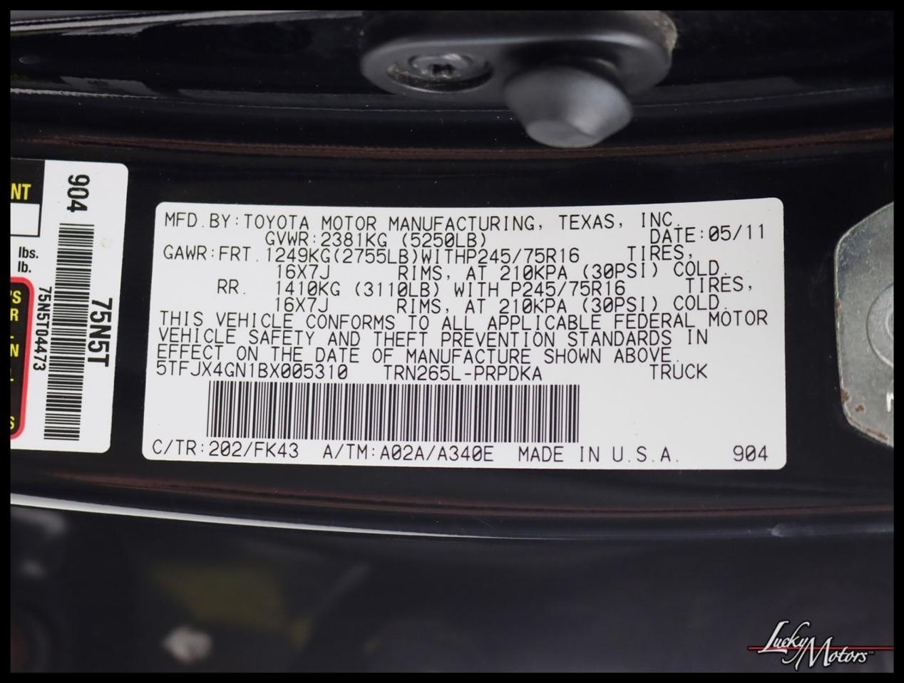 Toyota Tacoma PreRunner Double Cab Auto 2WD 2011