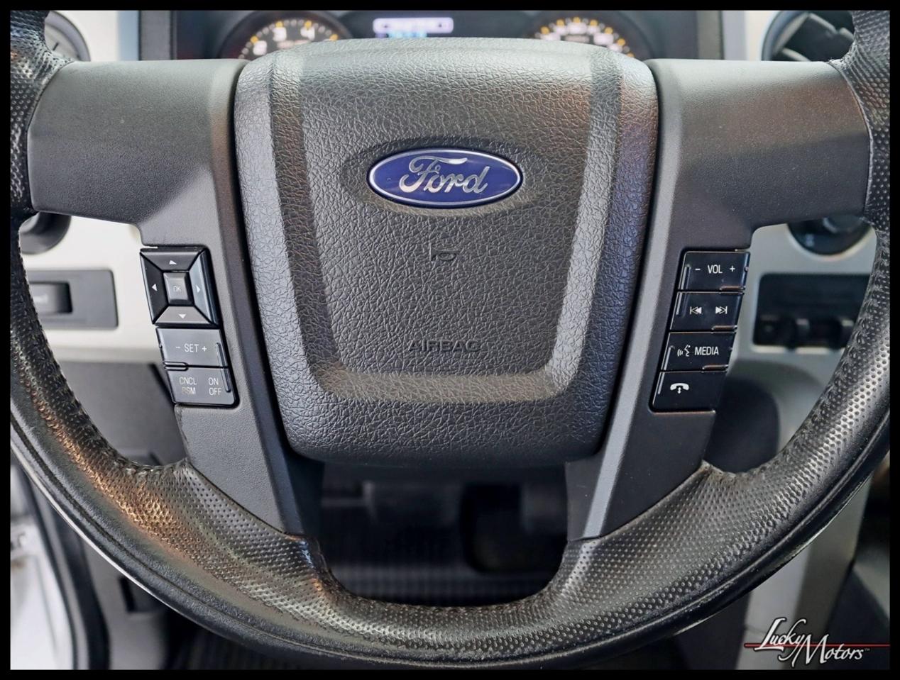 Ford F-150 SVT Raptor SuperCrew 5.5-ft. Bed 4WD 2012