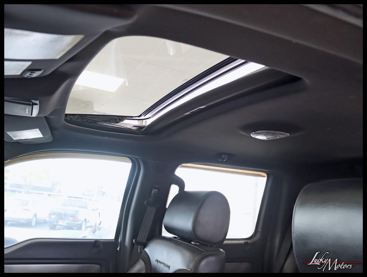 Ford F-150 SVT Raptor SuperCrew 5.5-ft. Bed 4WD 2012
