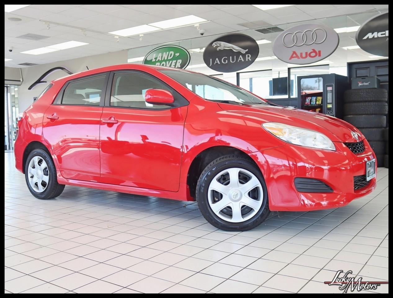 Toyota Matrix Base 4D Hatchback 2011