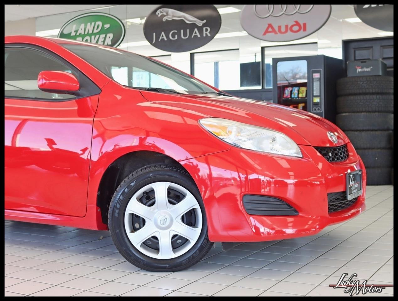 Toyota Matrix Base 4D Hatchback 2011