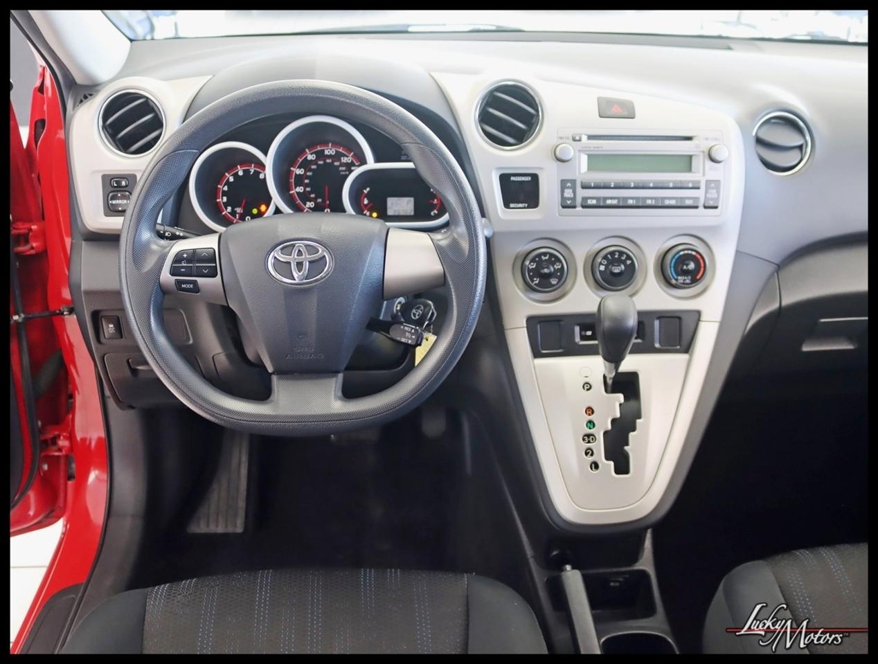 Toyota Matrix Base 4D Hatchback 2011