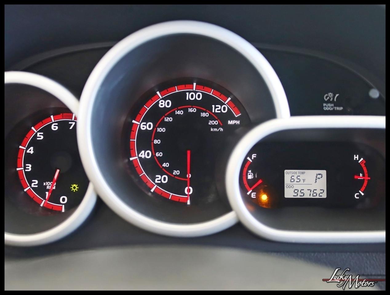 Toyota Matrix Base 4D Hatchback 2011