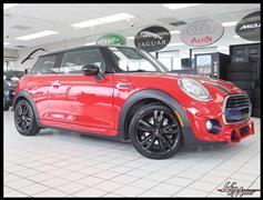 2017 MINI Cooper 