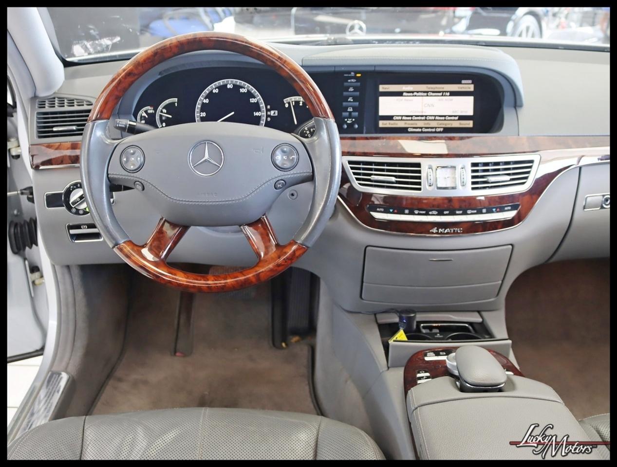 Mercedes-Benz S-Class S550 4MATIC 2007
