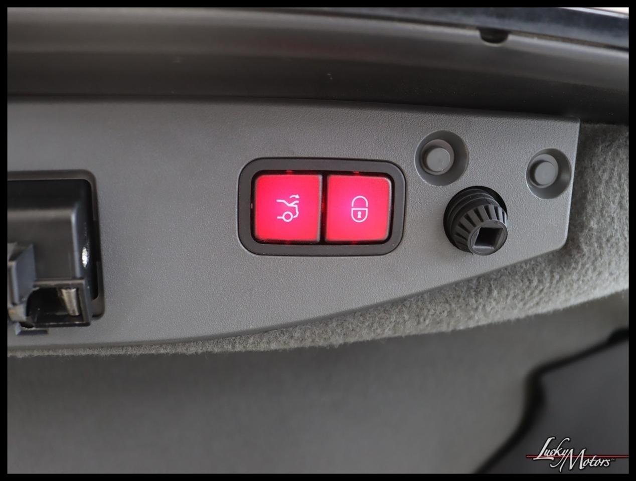 Mercedes-Benz SL-Class SL550 2012