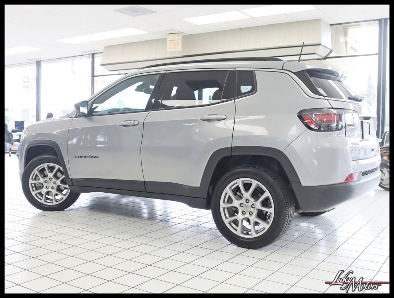 Jeep Compass Latitude Lux 4x4 2023