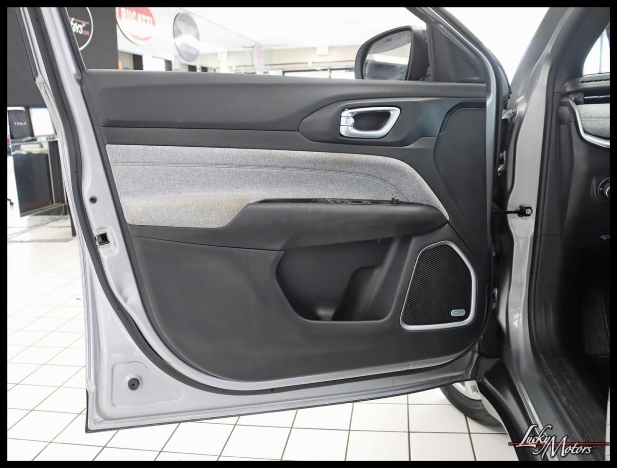 Jeep Compass Latitude Lux 4x4 2023