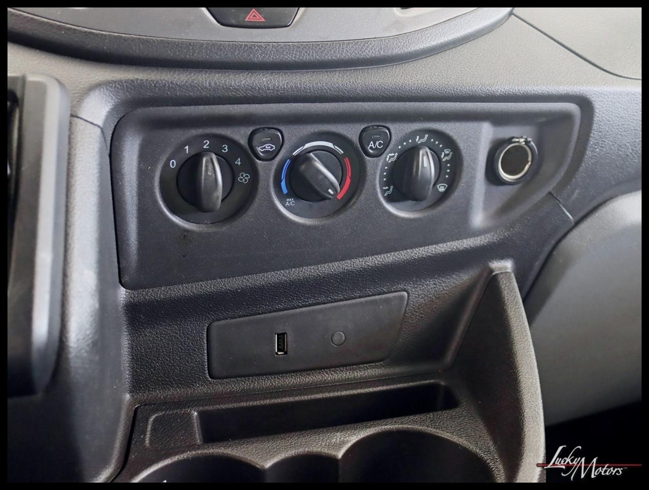 Ford Transit 250 Van Low Roof 60/40 Pass.130-in. WB 2017