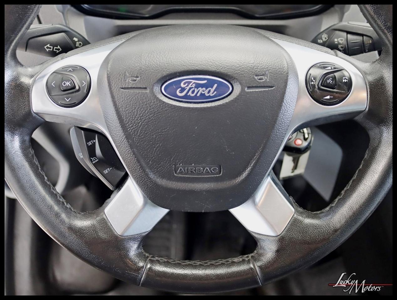 Ford Transit 250 Van Low Roof 60/40 Pass.130-in. WB 2017