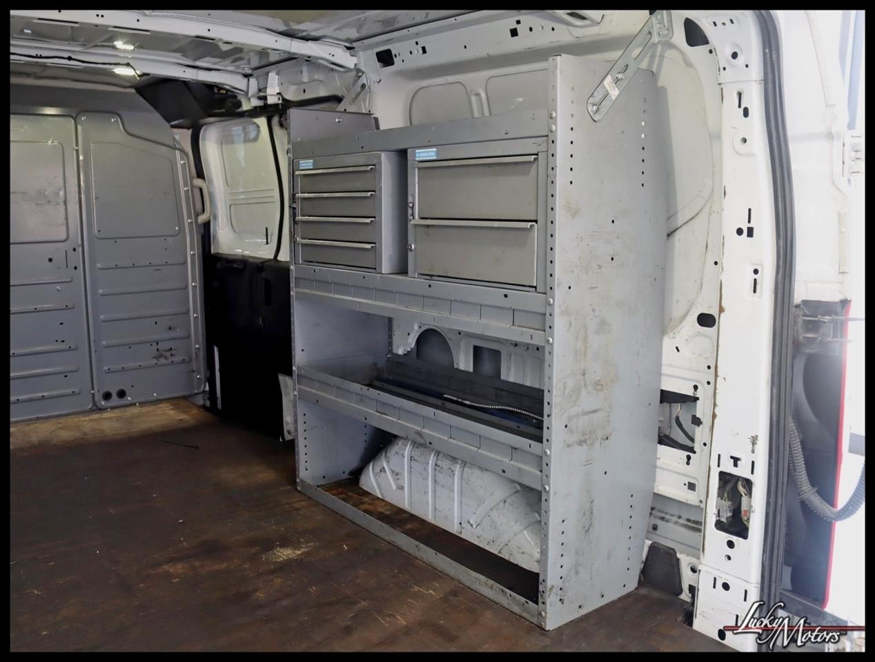 Ford Transit 250 Van Low Roof 60/40 Pass.130-in. WB 2017