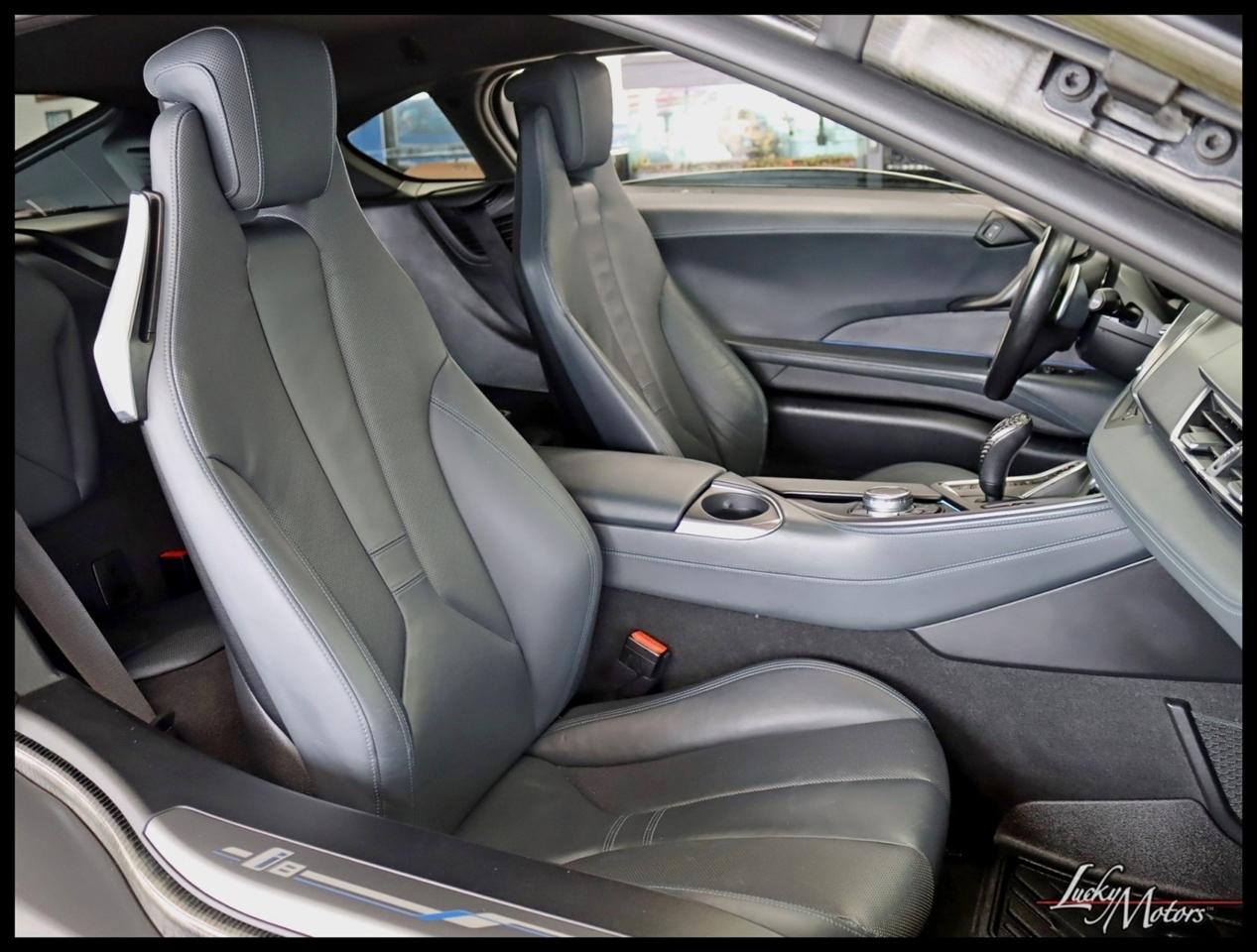BMW i8 Base 2016