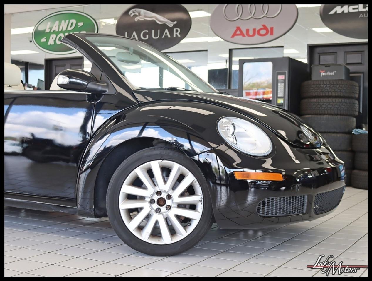 Volkswagen New Beetle 2.5L Convertible 2010