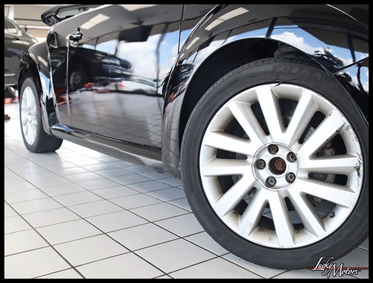Volkswagen New Beetle 2.5L Convertible 2010