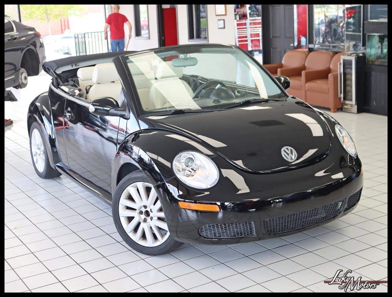 Volkswagen New Beetle 2.5L Convertible 2010