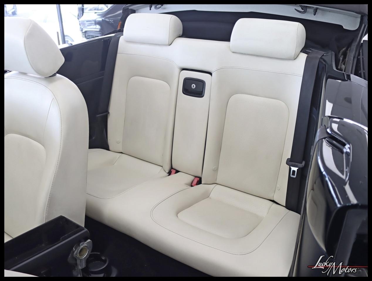 Volkswagen New Beetle 2.5L Convertible 2010