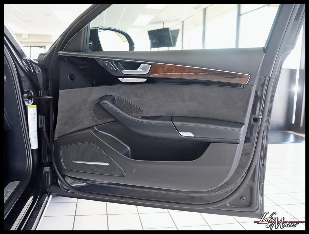 Audi A8 3.0T quattro 2015