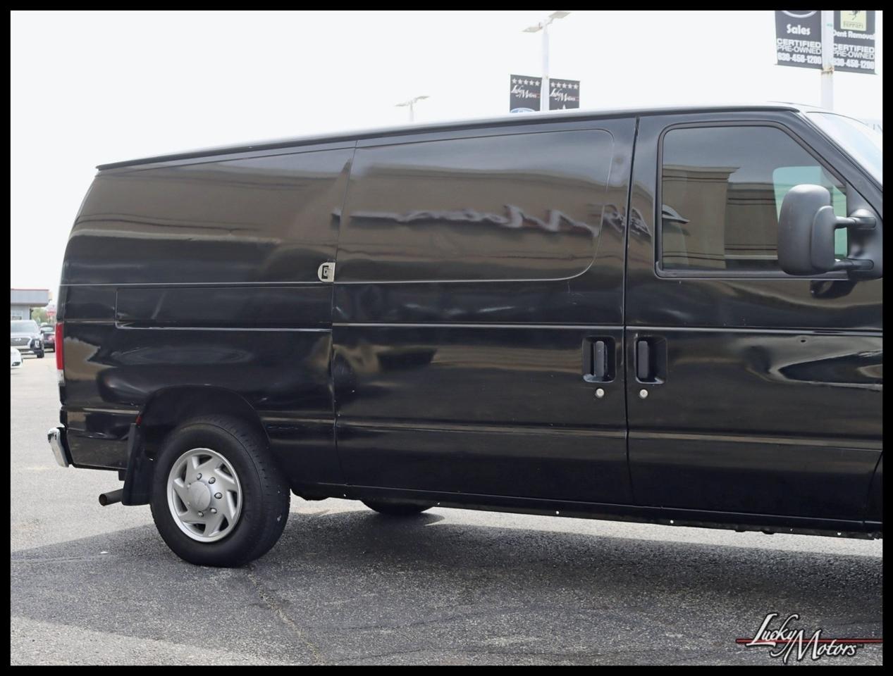 Ford Econoline E-150 2014