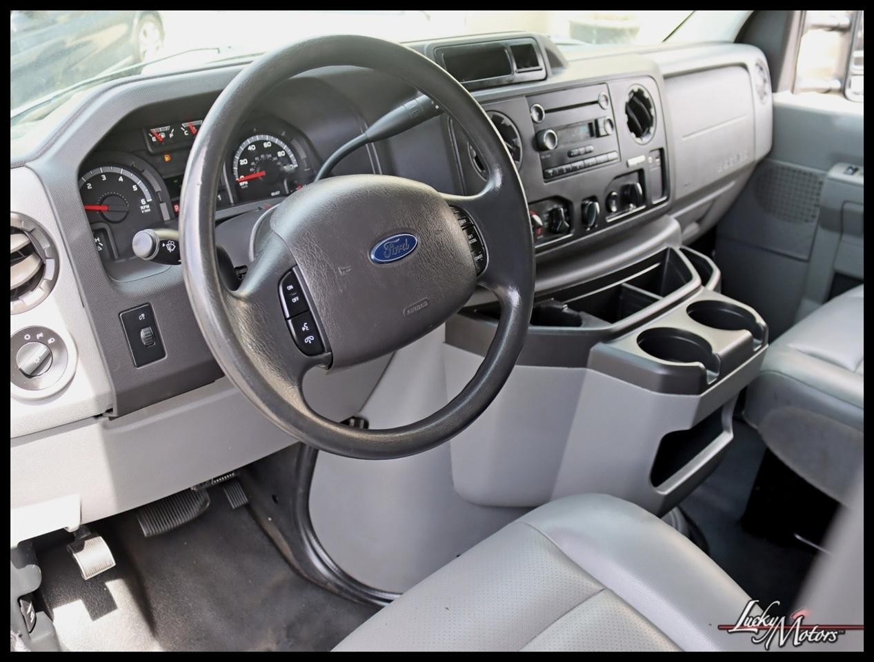 Ford Econoline E-150 2014