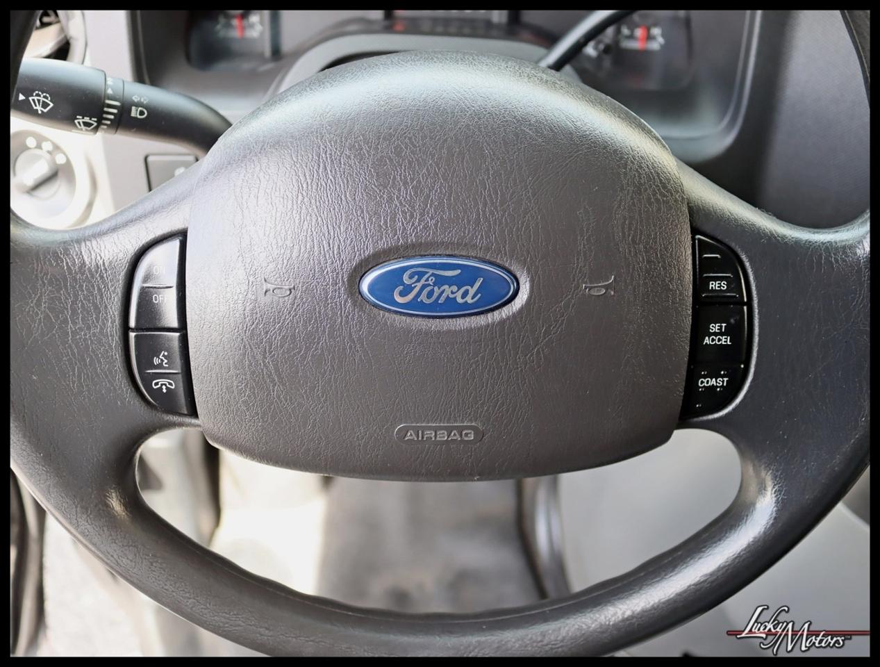 Ford Econoline E-150 2014