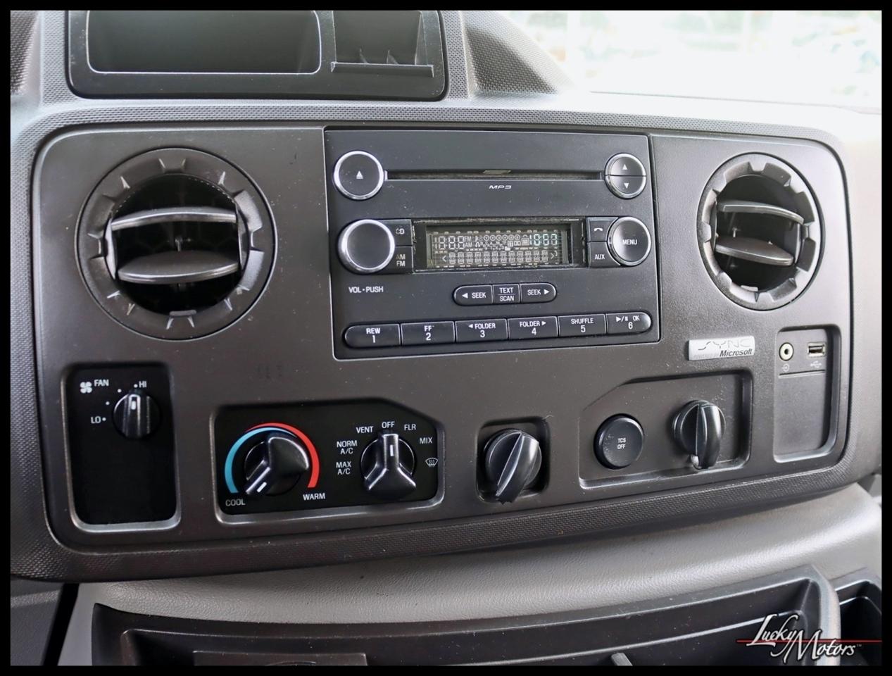 Ford Econoline E-150 2014