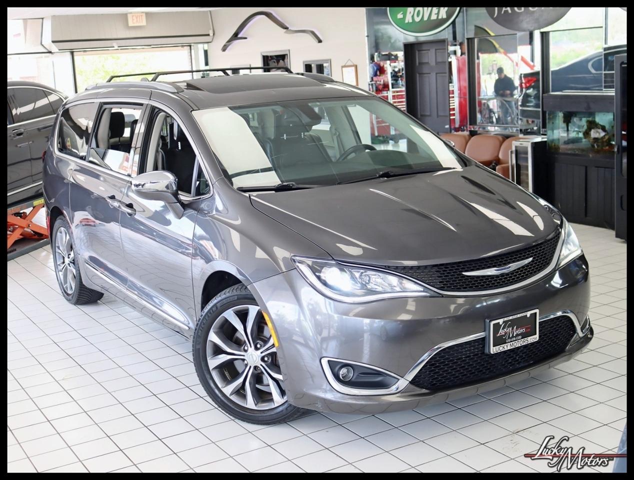 Chrysler Pacifica Limited 2017