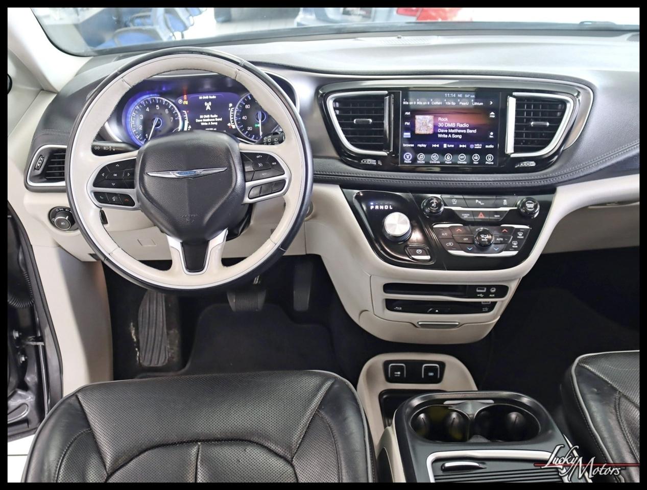 Chrysler Pacifica Limited 2017