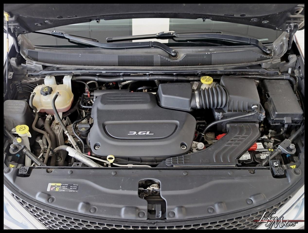 Chrysler Pacifica Limited 2017